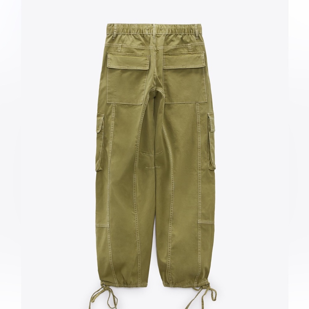 Zara seamed cargo pants size 6